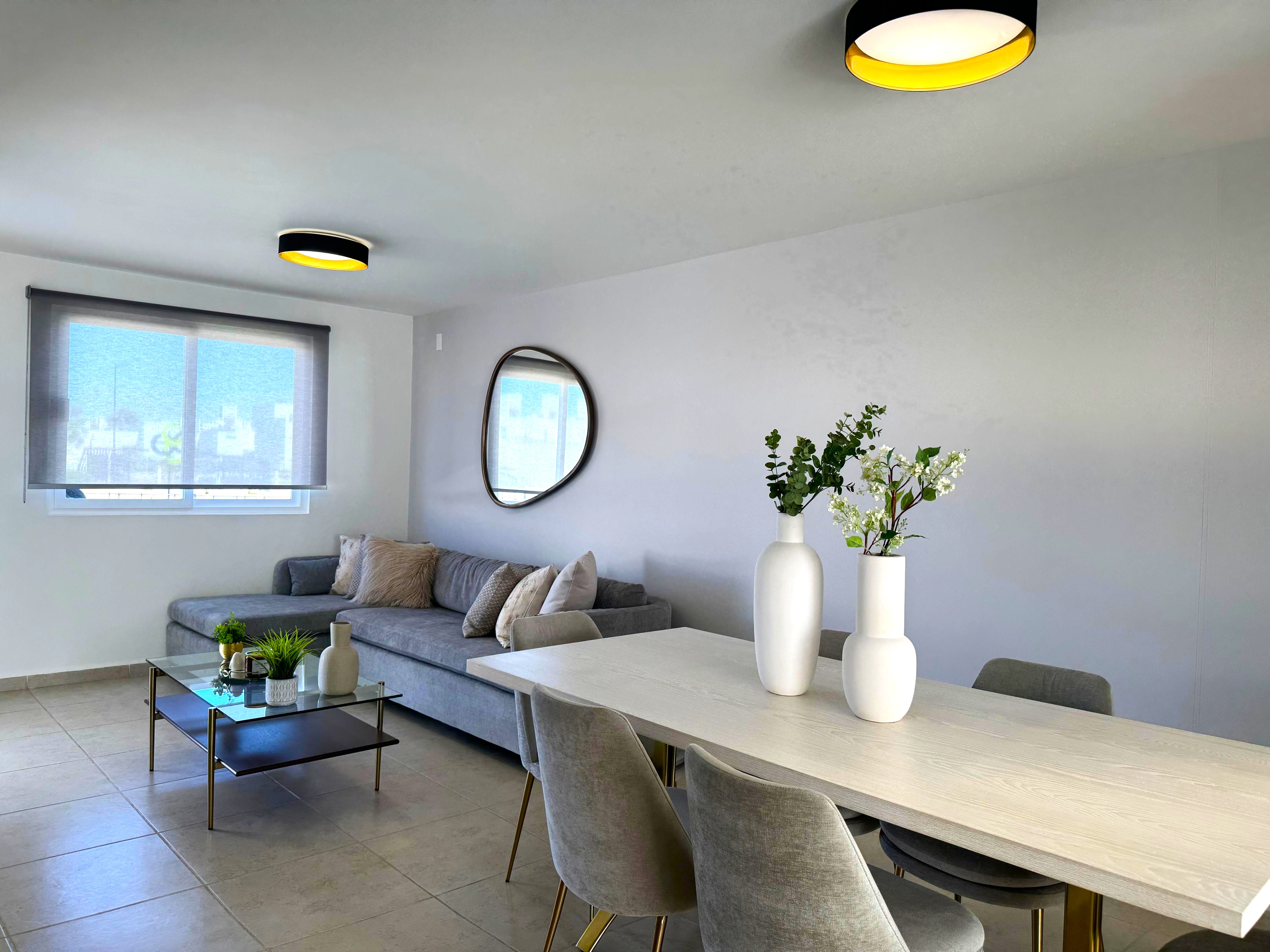 Se VENDE hermosa casa nueva  en fraccionamiento privado en León Gto